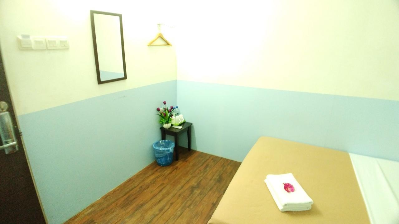 Apple 1 Hotel Budget Gelugor Ngoại thất bức ảnh