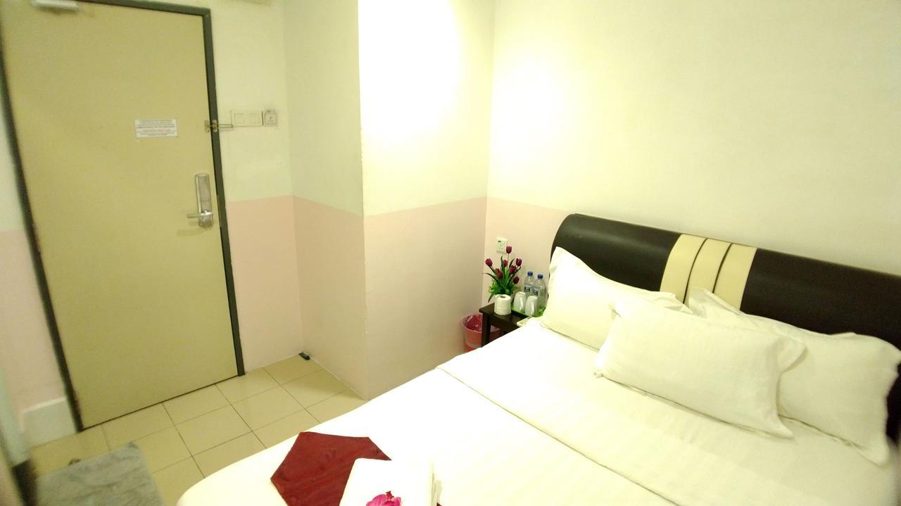 Apple 1 Hotel Budget Gelugor Ngoại thất bức ảnh