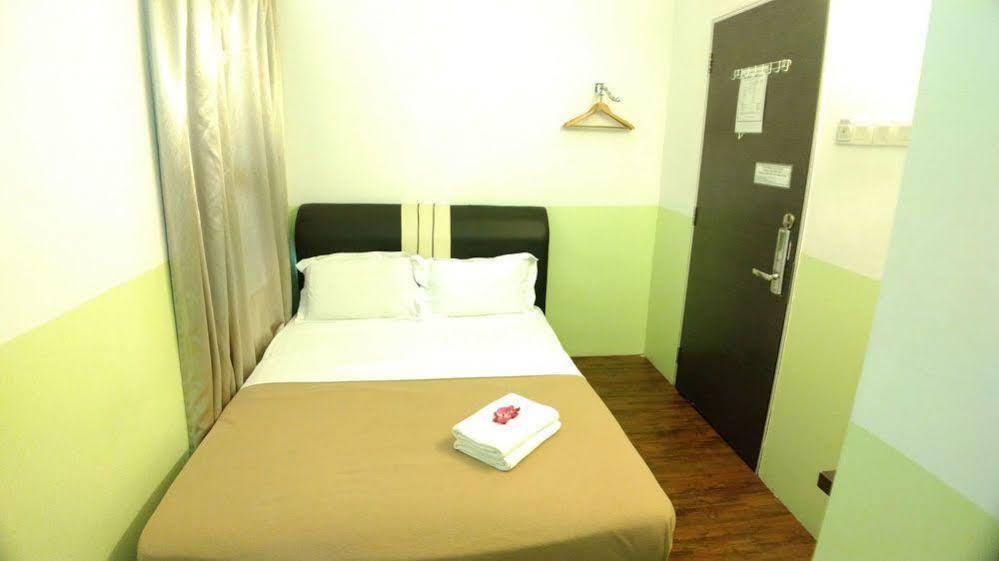 Apple 1 Hotel Budget Gelugor Ngoại thất bức ảnh